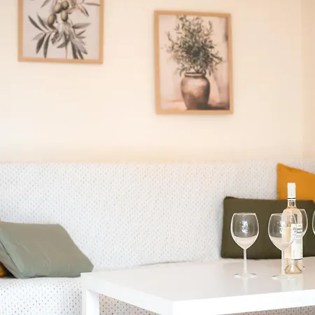 Holiday home The Olive & Moon Welcome