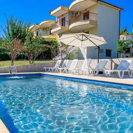 Casa de Férias Olivyra Villa Private Pool Polychrono