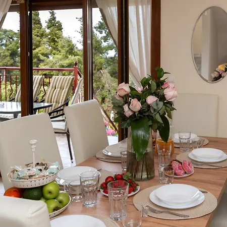 The Olive & Moon Welcome Дом отдыха Полихроно